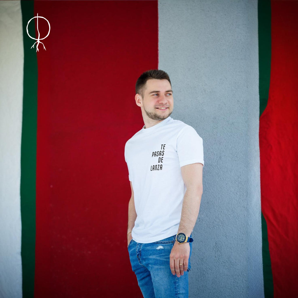 Camiseta  "Te pasas de lanza”